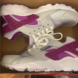 Nike huarache sneakers